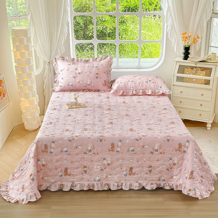 91家纺网 家纺一手货源 找家纺 （总）益利多 2025新款130*70全棉斜纹夹棉绗缝小花边床盖纯棉加厚床盖三件套