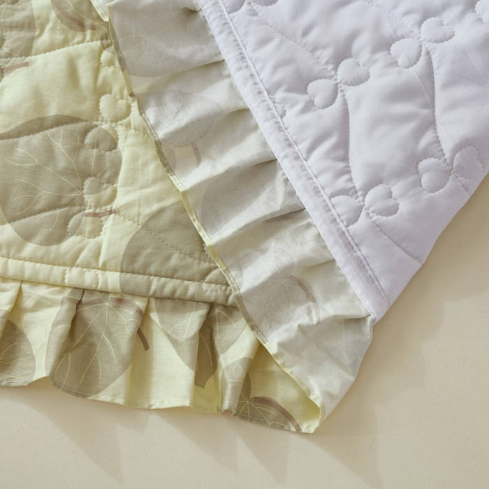 91家纺网 家纺一手货源 找家纺 益利多 2025新款130*70全棉斜纹夹棉绗缝小花边床盖纯棉加厚床盖三件套 青枝绿叶