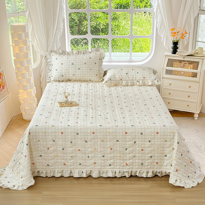 91家纺网 家纺一手货源 找家纺 益利多 2025新款130*70全棉斜纹夹棉绗缝小花边床盖纯棉加厚床盖三件套 橘络