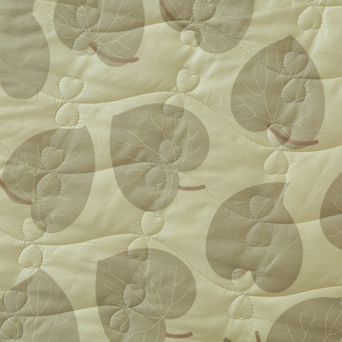 91家纺网 家纺一手货源 找家纺 益利多 2025新款130*70全棉斜纹夹棉绗缝小花边床盖纯棉加厚床盖三件套 青枝绿叶