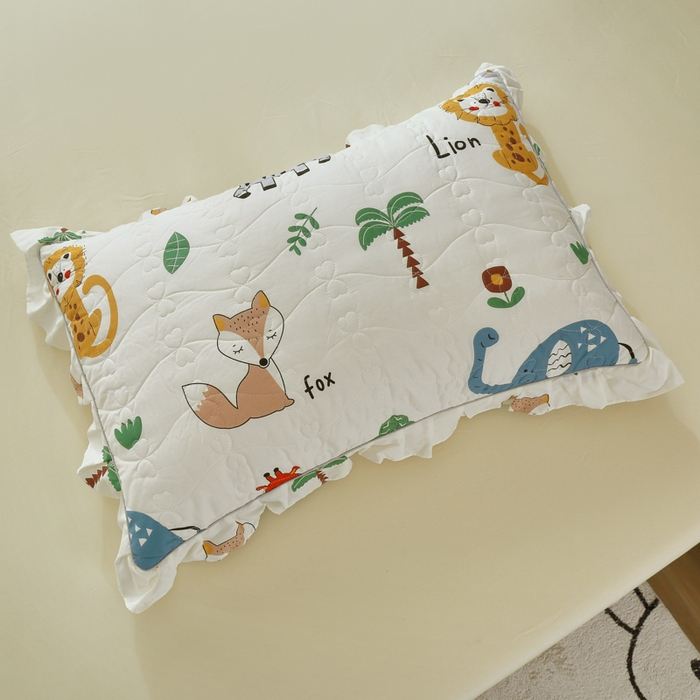 91家纺网 家纺一手货源 找家纺 益利多 2025新款130*70全棉斜纹夹棉绗缝小花边床盖纯棉加厚床盖三件套 动物乐园