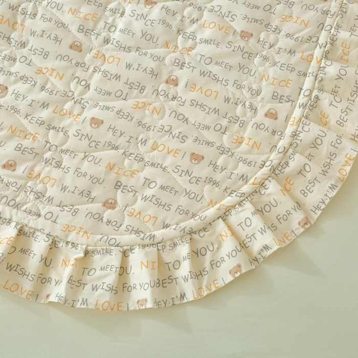 91家纺网 家纺一手货源 找家纺 益利多 2025新款130*70全棉斜纹夹棉绗缝小花边床盖纯棉加厚床盖三件套 萌萌熊