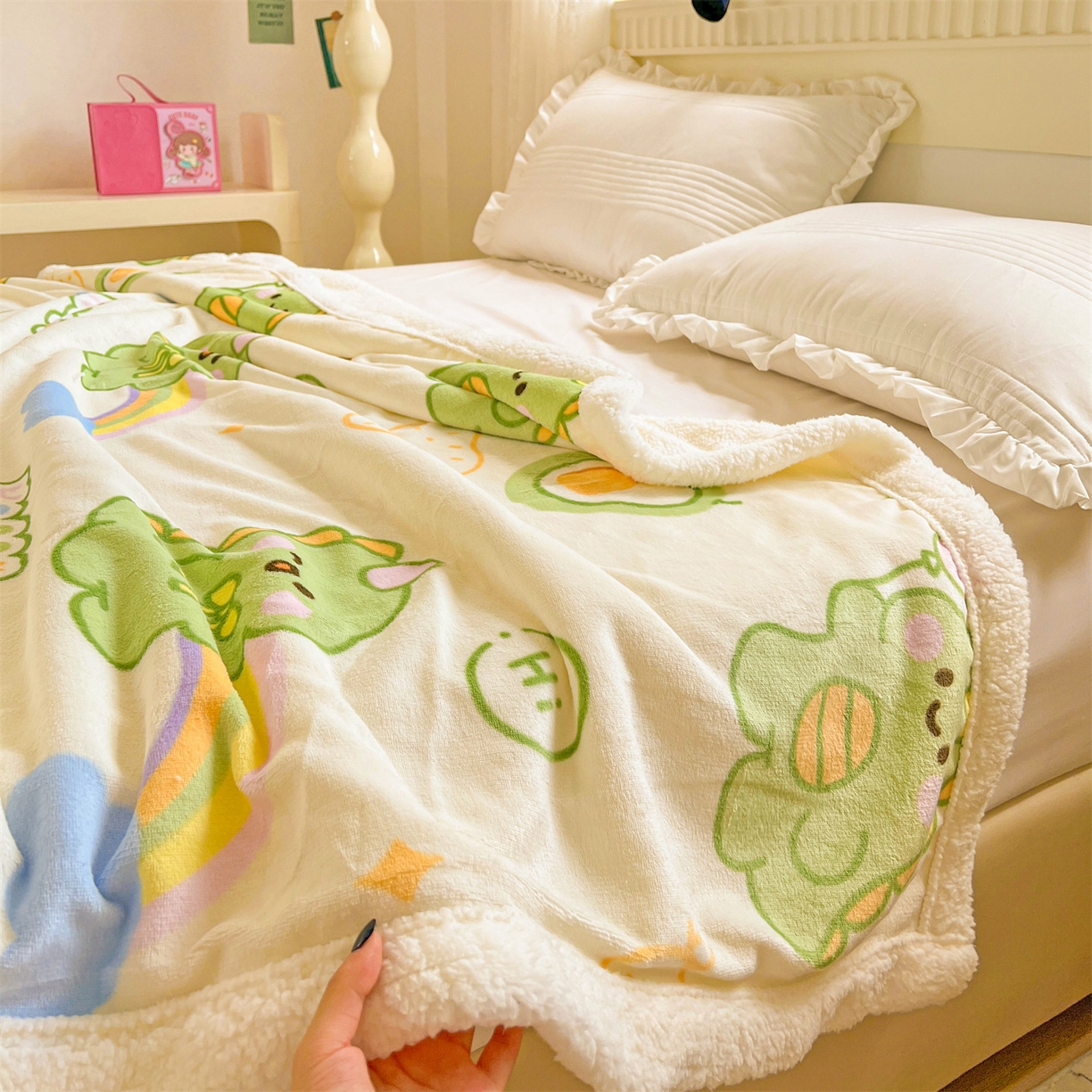 91家纺网 家纺一手货源 找家纺 （总）名兮 2025新款秋冬高克重牛奶绒羊羔绒多功能盖毯