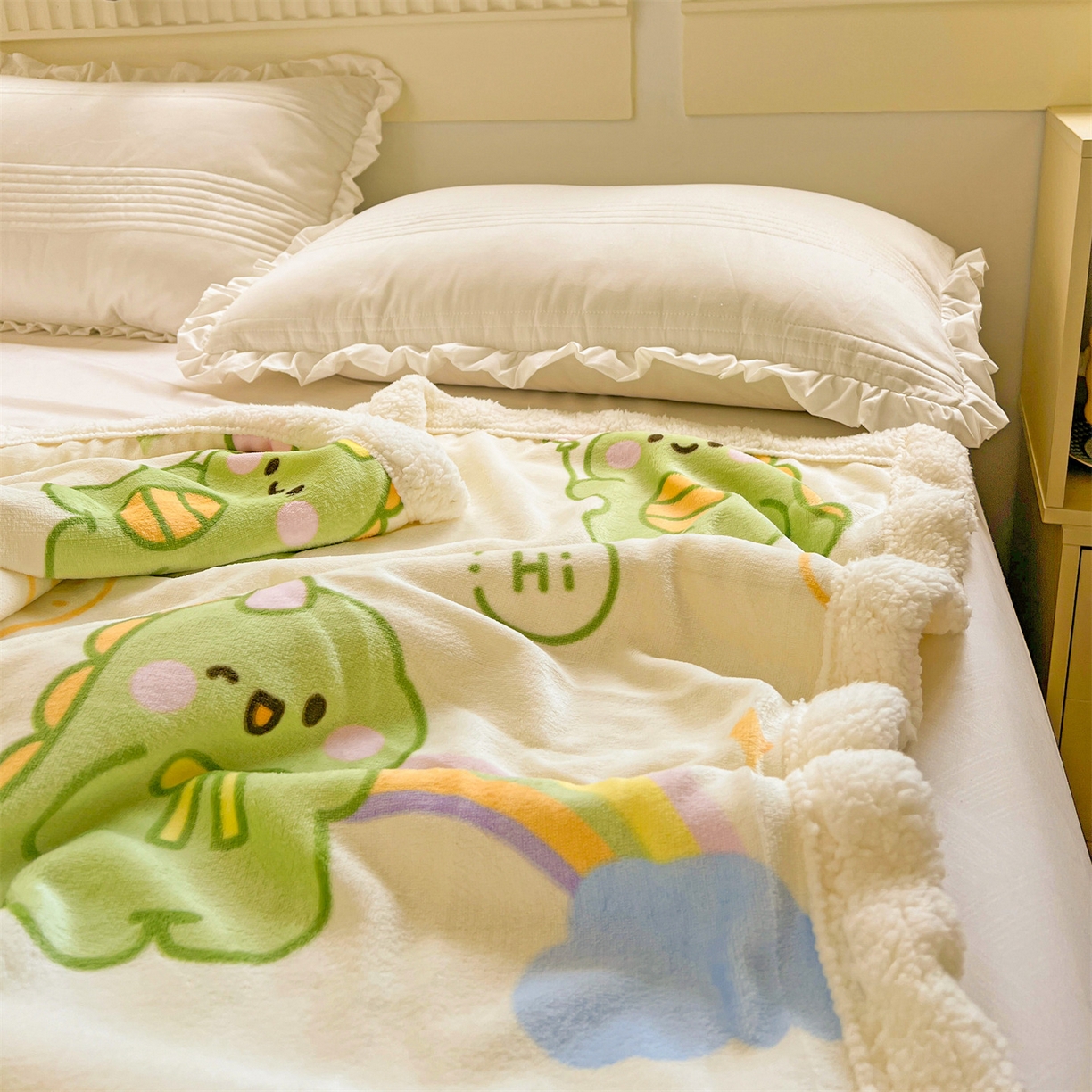 91家纺网 家纺一手货源 找家纺 （总）名兮 2025新款秋冬高克重牛奶绒羊羔绒多功能盖毯