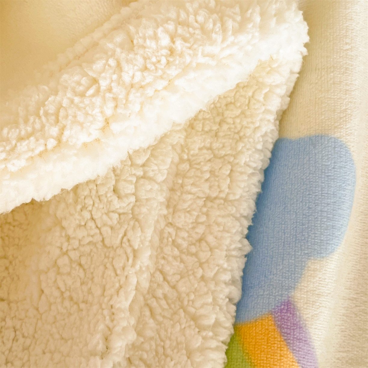 91家纺网 家纺一手货源 找家纺 （总）名兮 2025新款秋冬高克重牛奶绒羊羔绒多功能盖毯