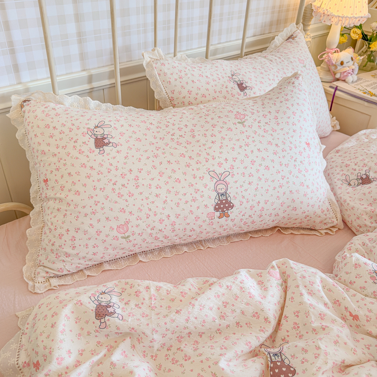 91家纺网 家纺一手货源 找家纺 初念 2025新款1云感双层纱四件套-梦华 梦华-芭比兔