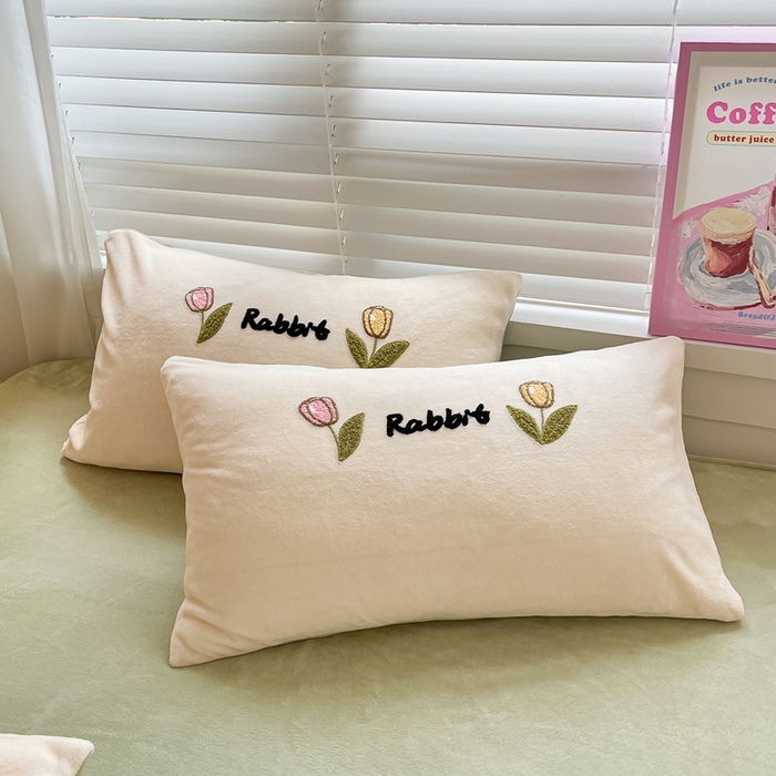 91家纺网 家纺一手货源 找家纺 （总）丽涵家纺 2025秋冬新款全工艺牛奶绒大版毛巾绣四件套