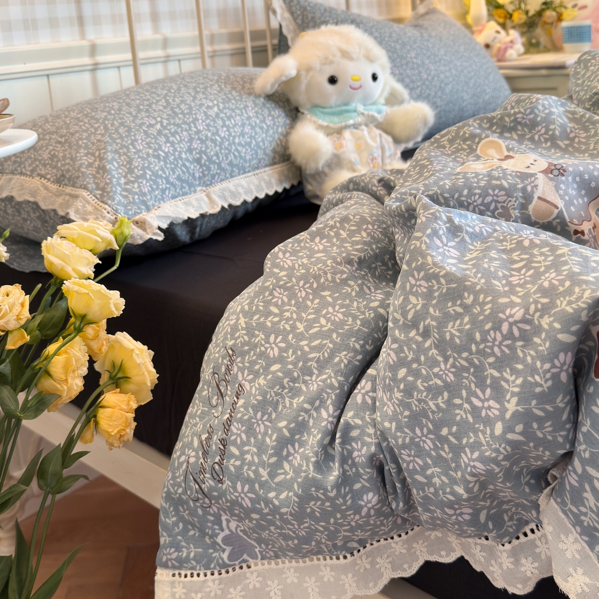 91家纺网 家纺一手货源 找家纺 初念 2025新款1云感双层纱四件套-梦华 梦华-花丛萌兔