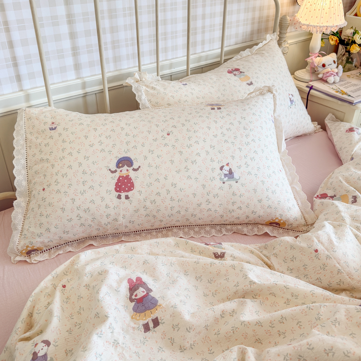 91家纺网 家纺一手货源 找家纺 初念 2025新款1云感双层纱四件套-梦华 梦华-花丛女孩