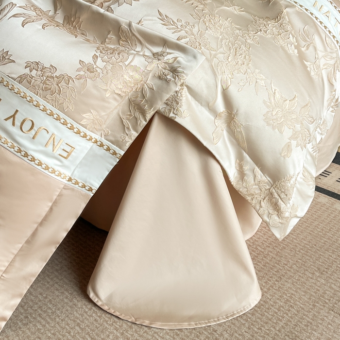 91家纺网 家纺一手货源 找家纺 博纳家纺 2025新款亲服棉宽边高级简奢款绣花四件套-盛世年华 香槟