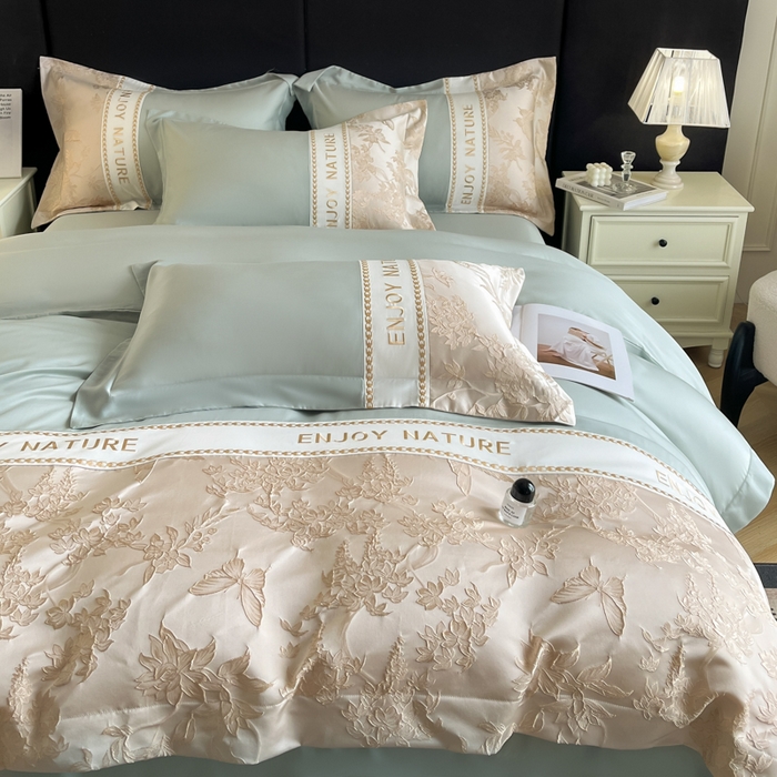 91家纺网 家纺一手货源 找家纺 博纳家纺 2025新款亲服棉宽边高级简奢款绣花四件套-盛世年华 繁星蓝