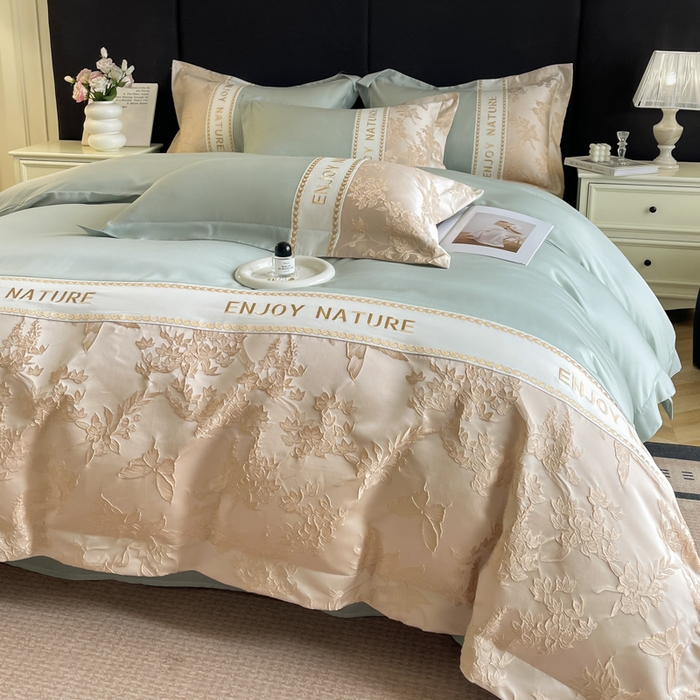 91家纺网 家纺一手货源 找家纺 博纳家纺 2025新款亲服棉宽边高级简奢款绣花四件套-盛世年华 繁星蓝