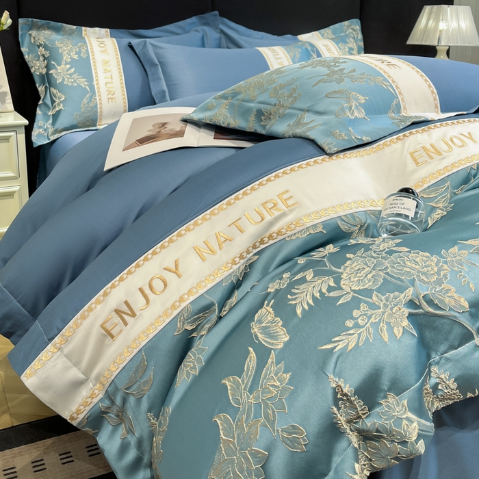 91家纺网 家纺一手货源 找家纺 博纳家纺 2025新款亲服棉宽边高级简奢款绣花四件套-盛世年华 宾利蓝