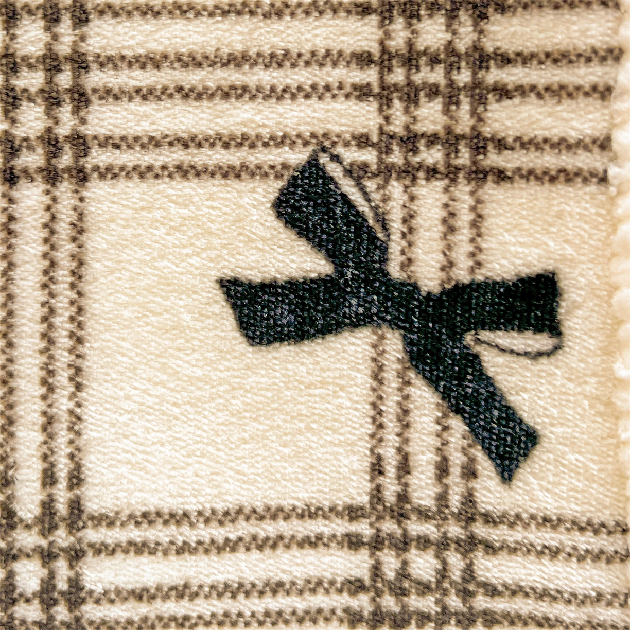 91家纺网 家纺一手货源 找家纺 名兮 2025新款秋冬高克重牛奶绒羊羔绒多功能盖毯 毛毯-格子蝴蝶结