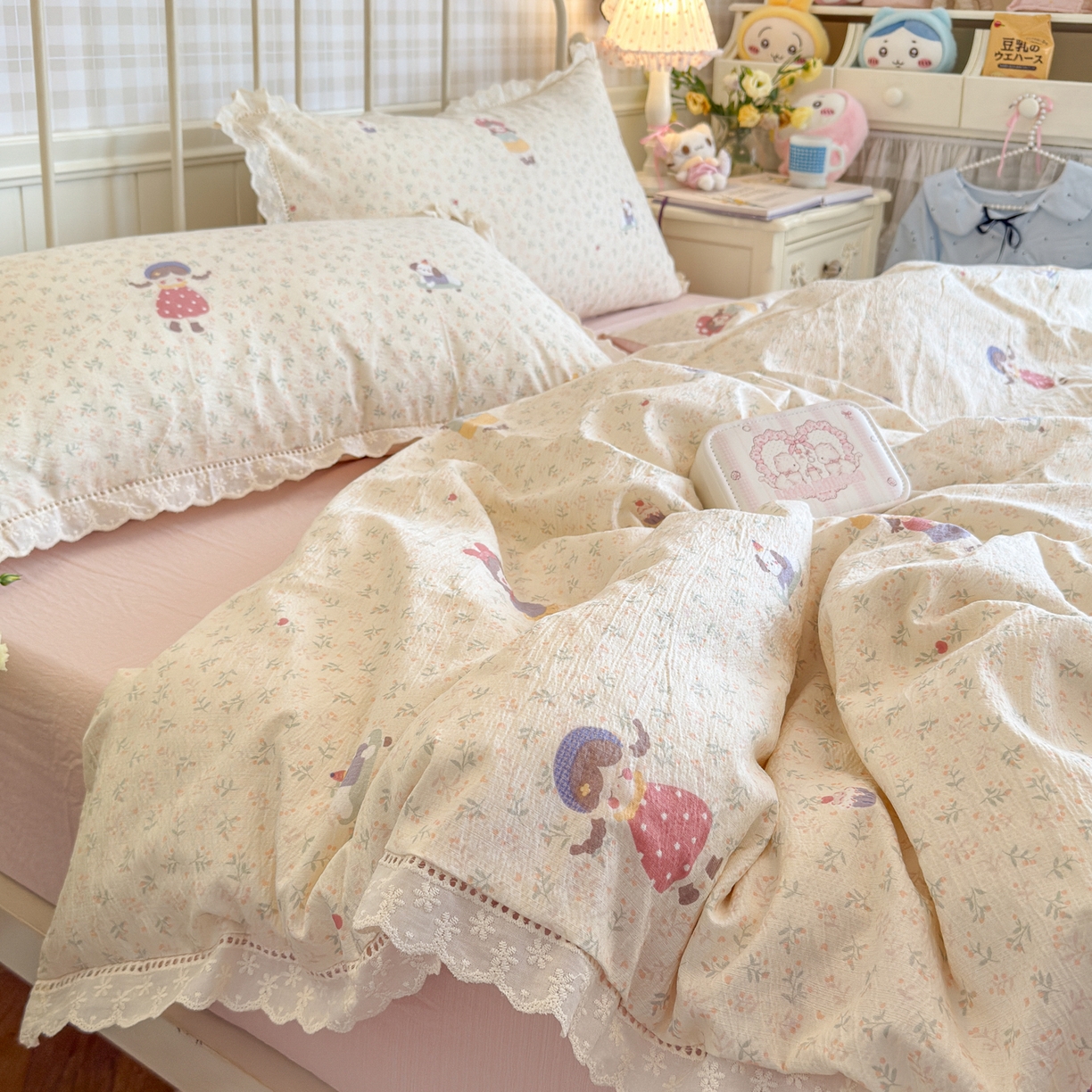 91家纺网 家纺一手货源 找家纺 初念 2025新款1云感双层纱四件套-梦华 梦华-花丛女孩