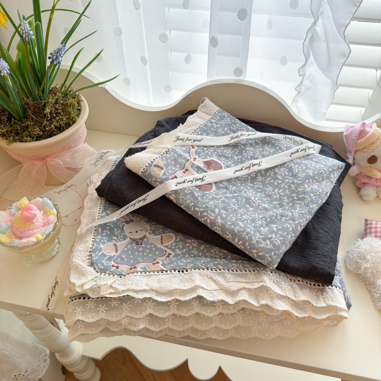 91家纺网 家纺一手货源 找家纺 初念 2025新款1云感双层纱四件套-梦华 梦华-花丛萌兔