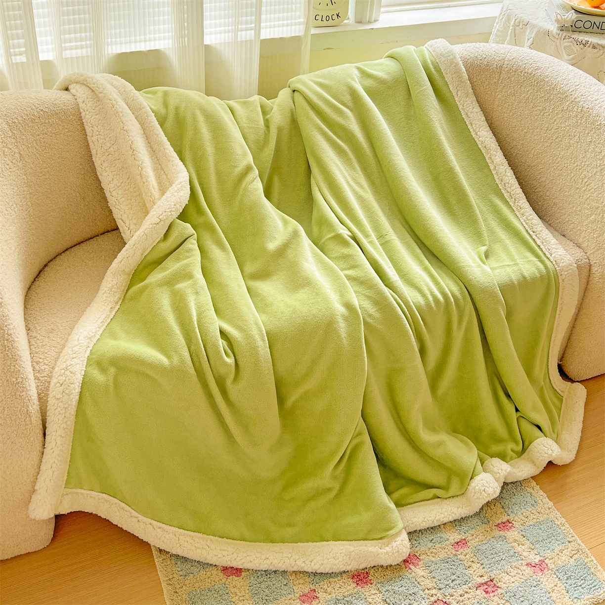 91家纺网 家纺一手货源 找家纺 名兮 2025新款秋冬高克重牛奶绒羊羔绒多功能盖毯 毛毯-果绿