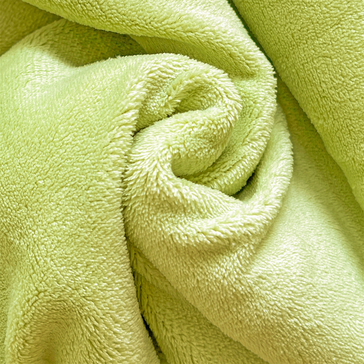 91家纺网 家纺一手货源 找家纺 名兮 2025新款秋冬高克重牛奶绒羊羔绒多功能盖毯 毛毯-果绿