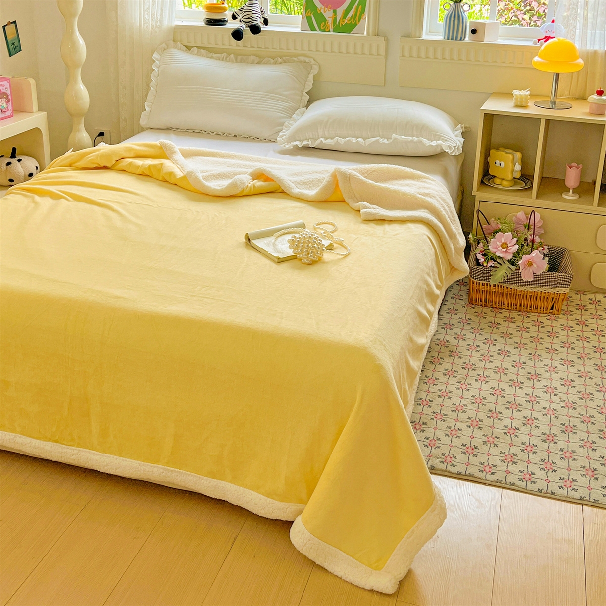 91家纺网 家纺一手货源 找家纺 名兮 2025新款秋冬高克重牛奶绒羊羔绒多功能盖毯 毛毯-米月黄