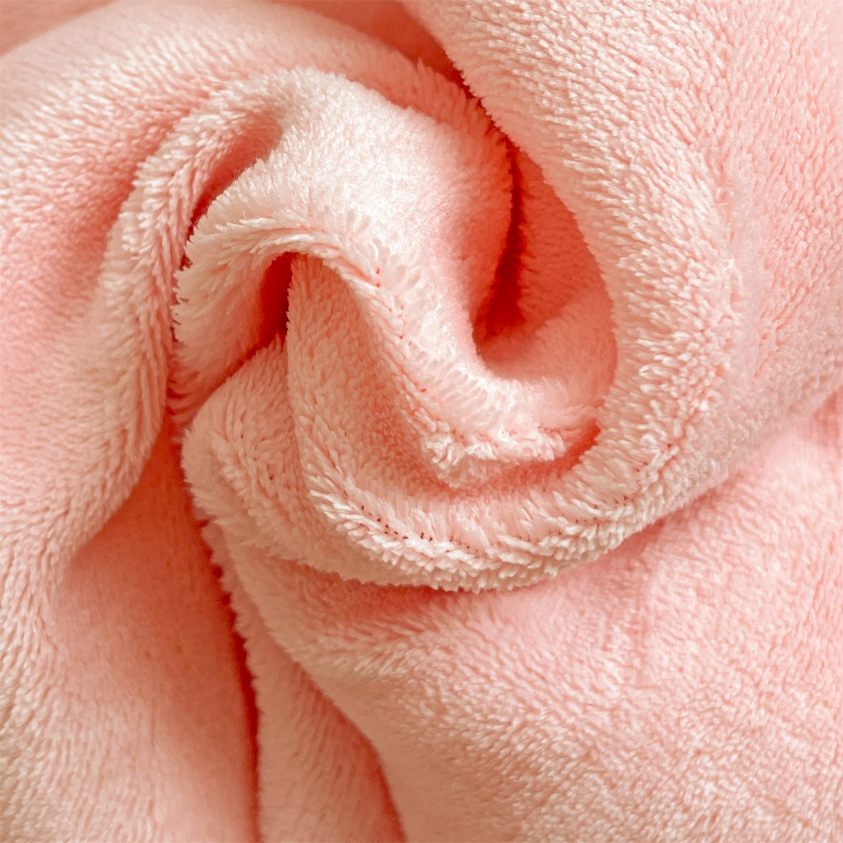 91家纺网 家纺一手货源 找家纺 名兮 2025新款秋冬高克重牛奶绒羊羔绒多功能盖毯 毛毯-浅粉