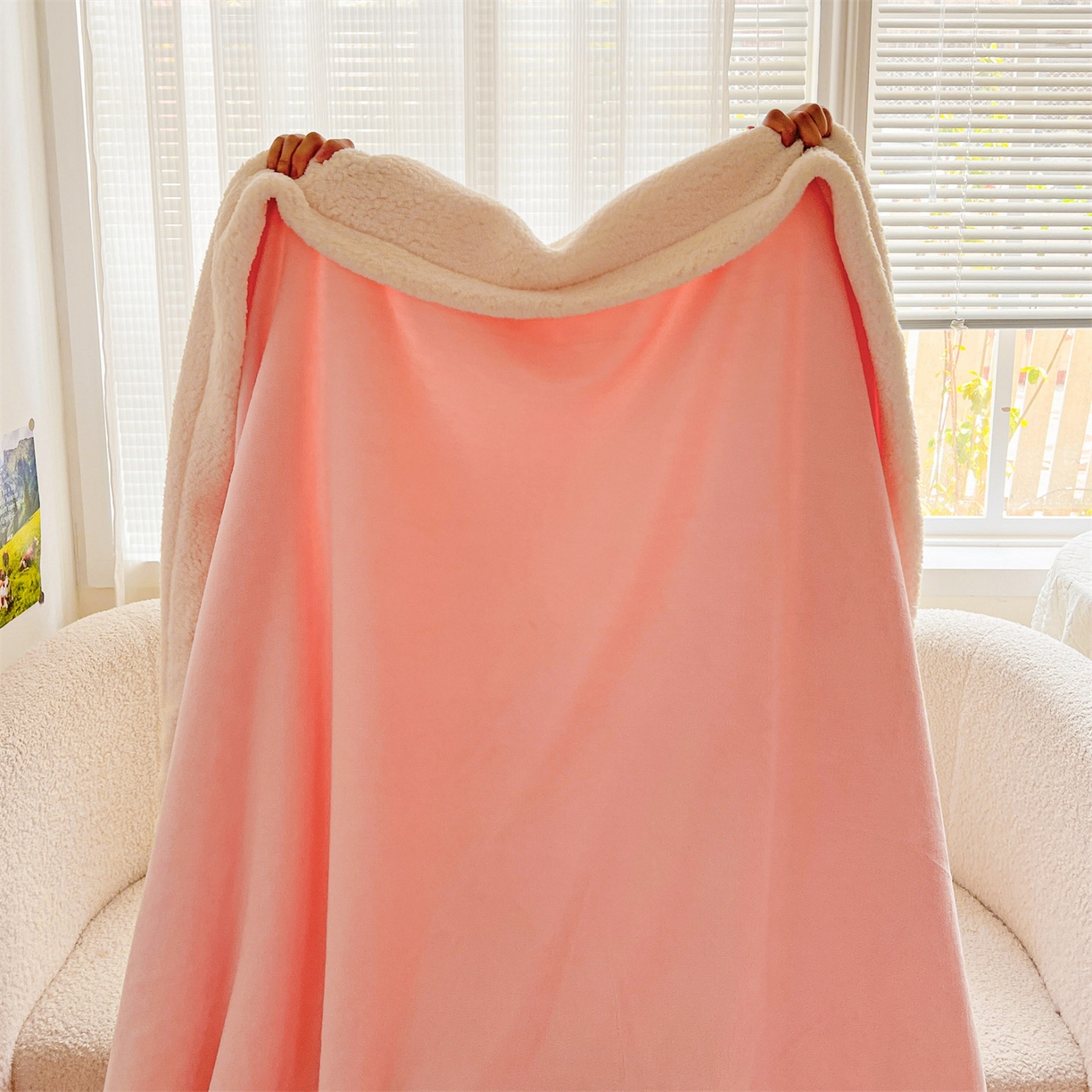 91家纺网 家纺一手货源 找家纺 名兮 2025新款秋冬高克重牛奶绒羊羔绒多功能盖毯 毛毯-浅粉