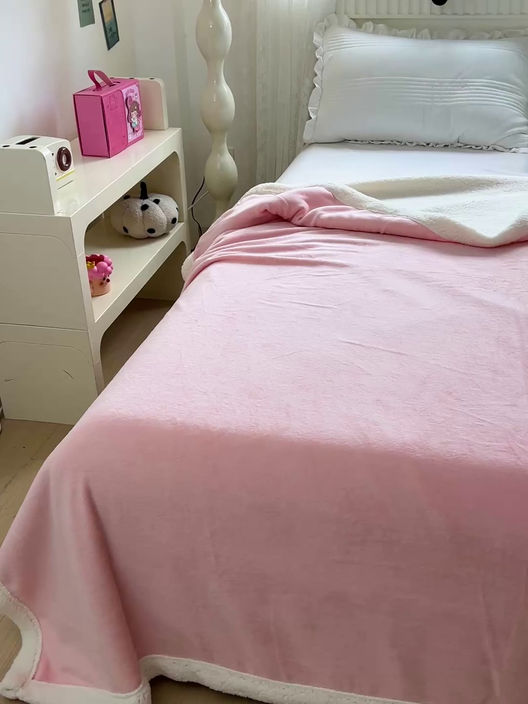 91家纺网 家纺一手货源 找家纺 名兮 2025新款秋冬高克重牛奶绒羊羔绒多功能盖毯 毛毯-浅粉