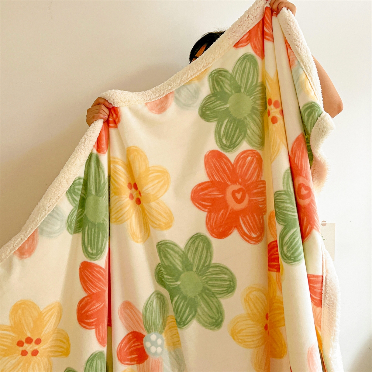 91家纺网 家纺一手货源 找家纺 名兮 2025新款秋冬高克重牛奶绒羊羔绒多功能盖毯 毛毯-倾城