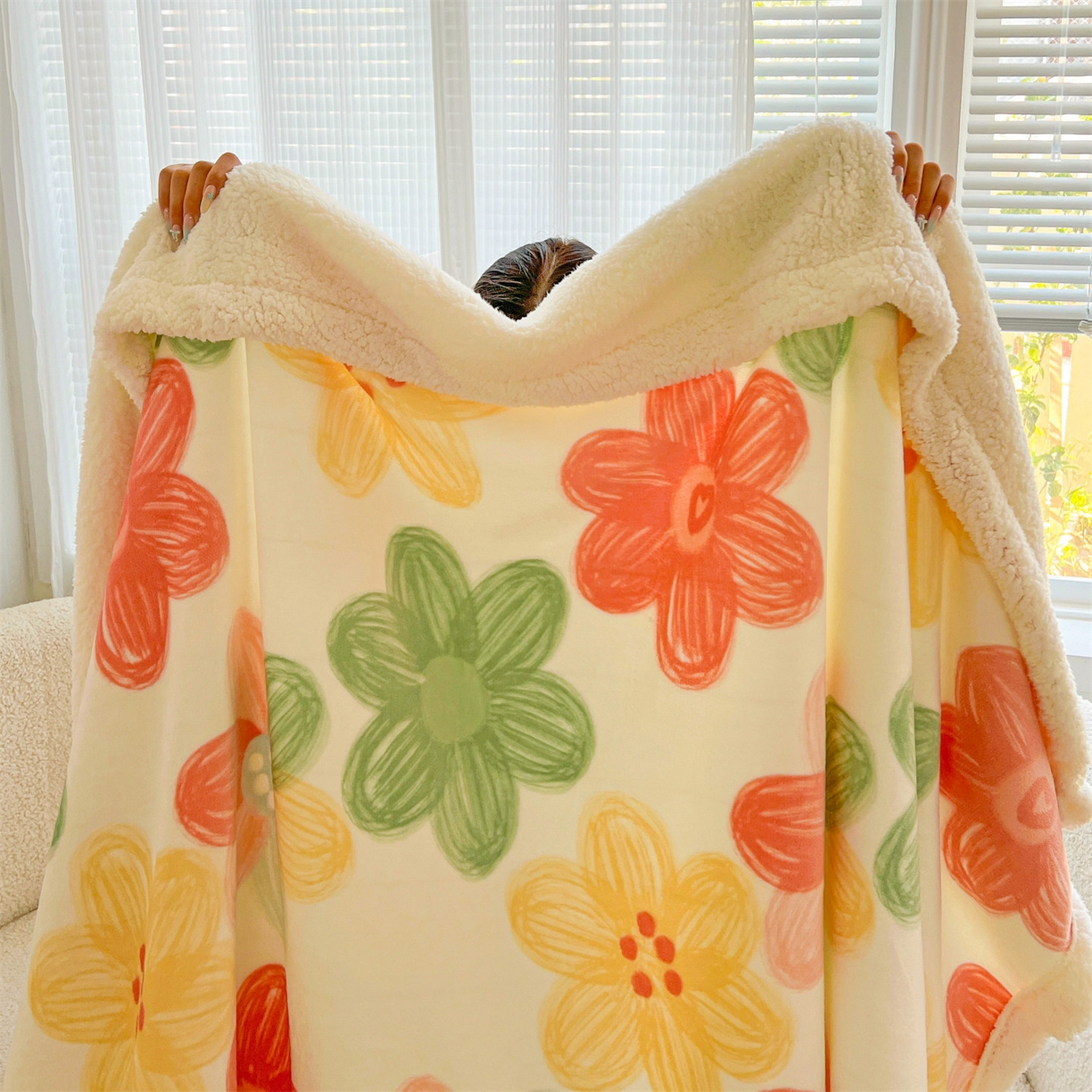 91家纺网 家纺一手货源 找家纺 名兮 2025新款秋冬高克重牛奶绒羊羔绒多功能盖毯 毛毯-倾城