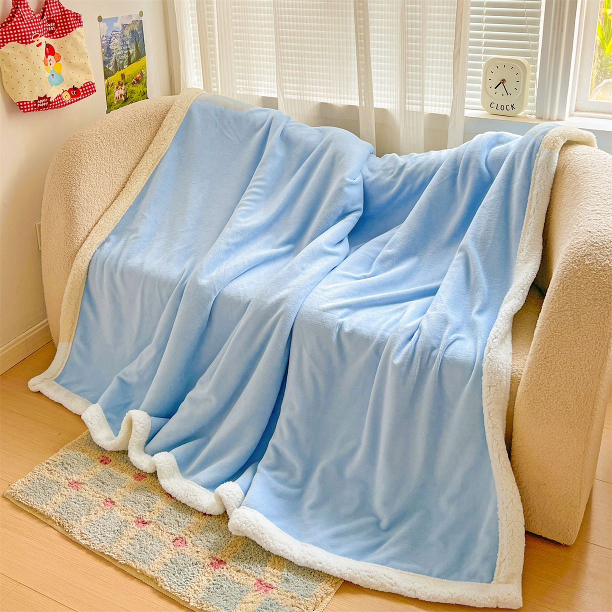 91家纺网 家纺一手货源 找家纺 名兮 2025新款秋冬高克重牛奶绒羊羔绒多功能盖毯 毛毯-水蓝
