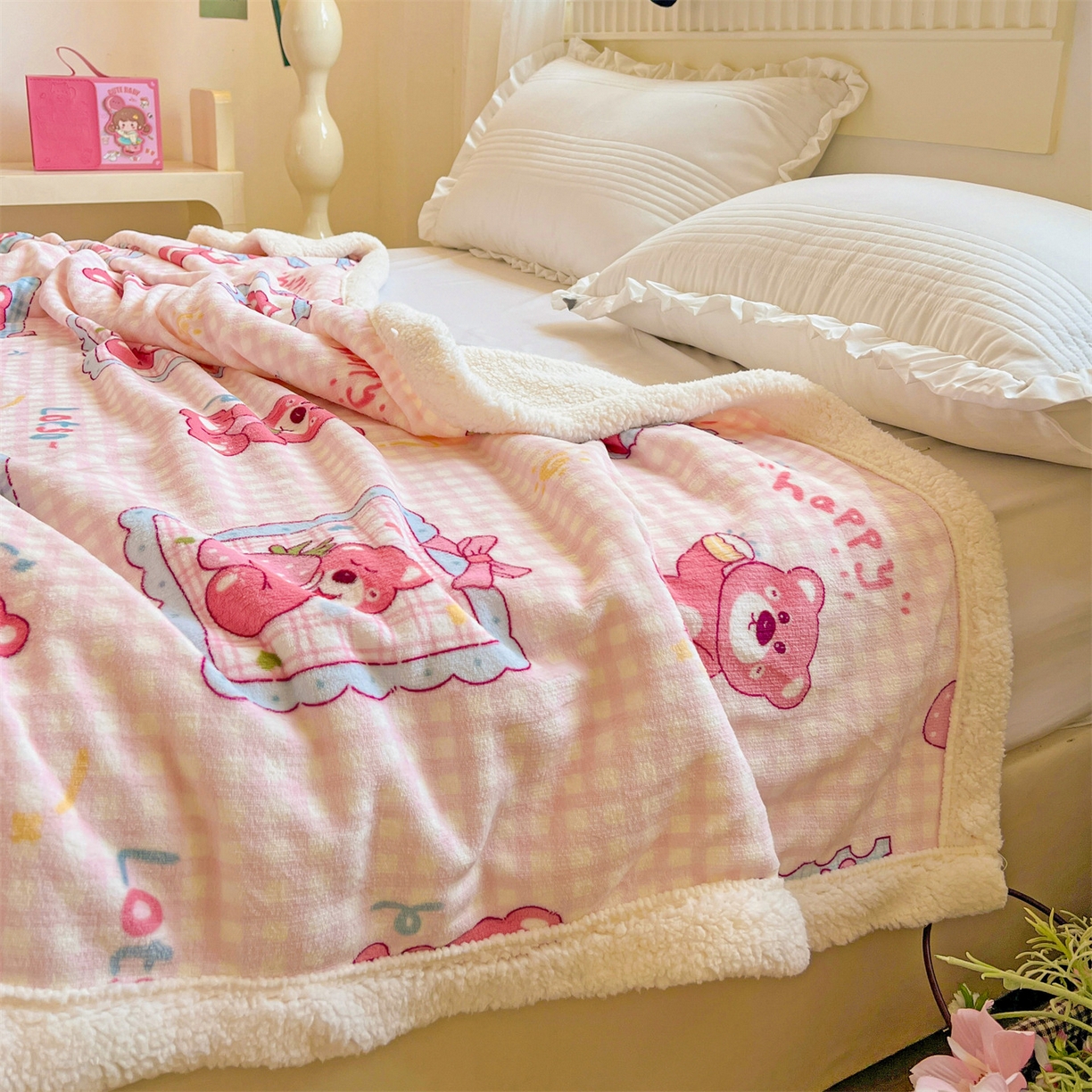 91家纺网 家纺一手货源 找家纺 名兮 2025新款秋冬高克重牛奶绒羊羔绒多功能盖毯 毛毯-甜蜜熊仔