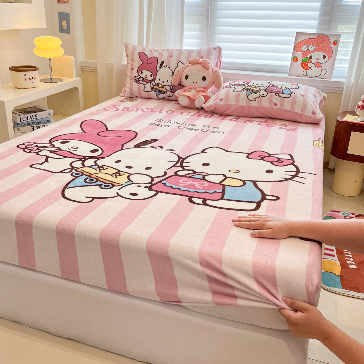 91家纺网 家纺一手货源 找家纺 （总）金爱家 2025新款大版三丽鸥高克重牛奶绒保暖床笠