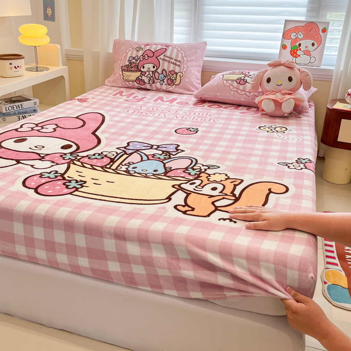 91家纺网 家纺一手货源 找家纺 （总）金爱家 2025新款大版三丽鸥高克重牛奶绒保暖床笠