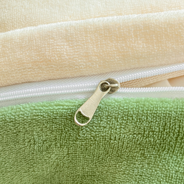 91家纺网 家纺一手货源 找家纺 丽涵家纺 2025秋冬新款全工艺牛奶绒大版毛巾绣四件套 小狗躺-奶白