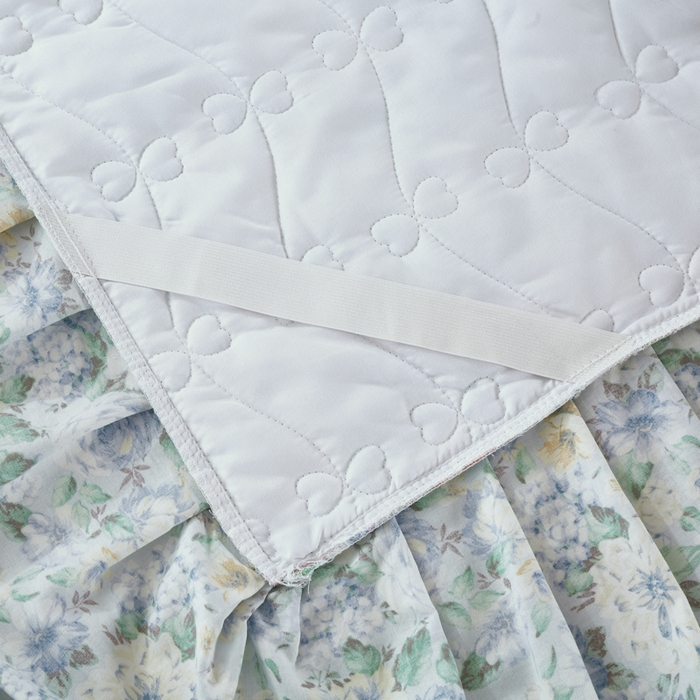 91家纺网 家纺一手货源 找家纺 益利多 2025新款全棉碎花纯棉卡通夹棉床裙单床裙三件套 薄荷微风