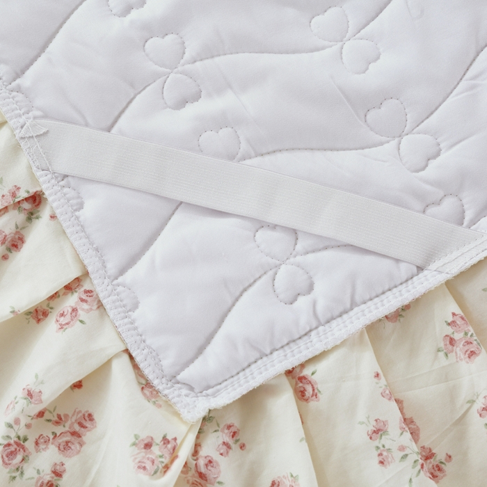 91家纺网 家纺一手货源 找家纺 益利多 2025新款全棉碎花纯棉卡通夹棉床裙单床裙三件套 初野