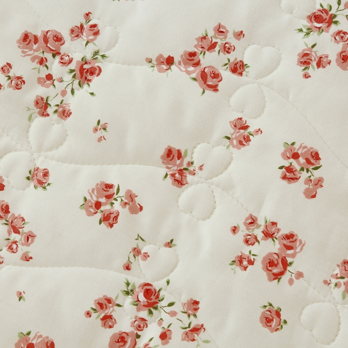 91家纺网 家纺一手货源 找家纺 益利多 2025新款全棉碎花纯棉卡通夹棉床裙单床裙三件套 初野