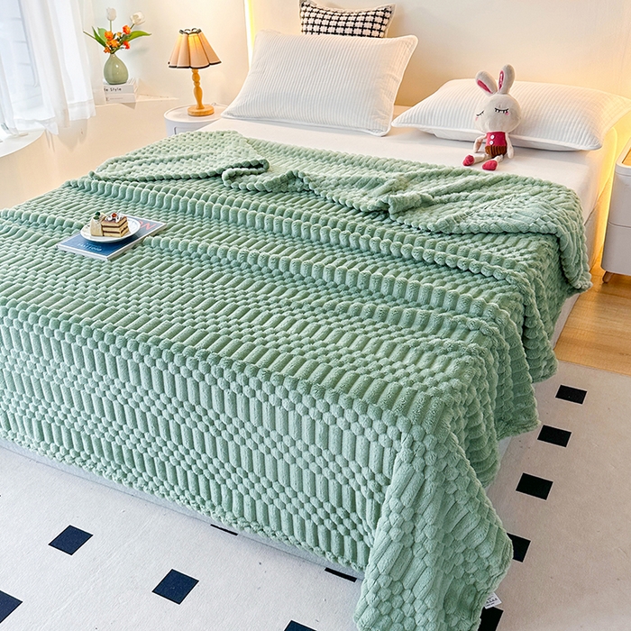 91家纺网 家纺一手货源 找家纺 栩裕纺织 2025春夏新款子母金龟绒毛毯毯子 茶绿