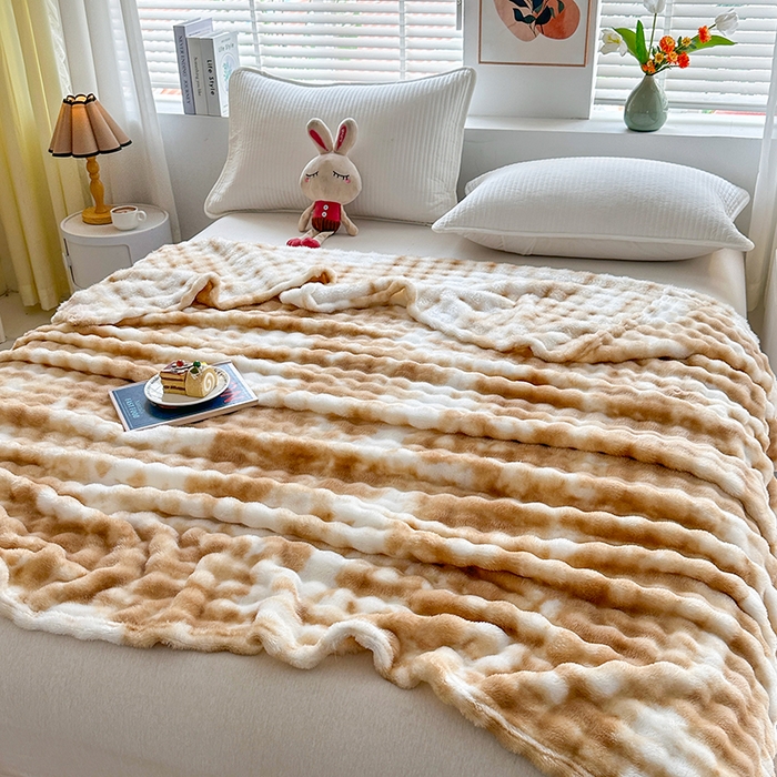 91家纺网 家纺一手货源 找家纺 栩裕纺织 2025春夏新款仿兔毛泡泡绒毛毯毯子多功能盖毯-炫彩系列 炫彩咖