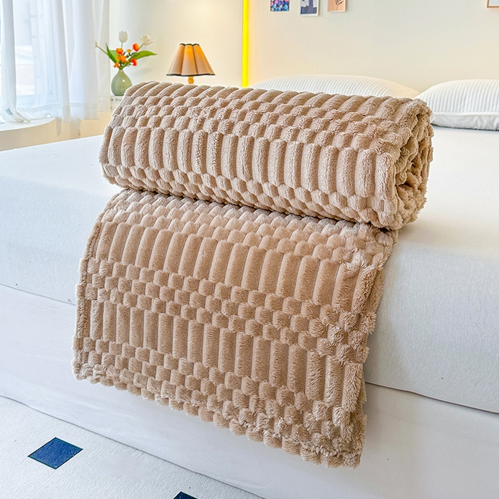 91家纺网 家纺一手货源 找家纺 栩裕纺织 2025春夏新款子母金龟绒毛毯毯子 咖色