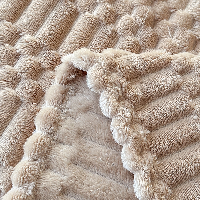 91家纺网 家纺一手货源 找家纺 栩裕纺织 2025春夏新款子母金龟绒毛毯毯子 咖色