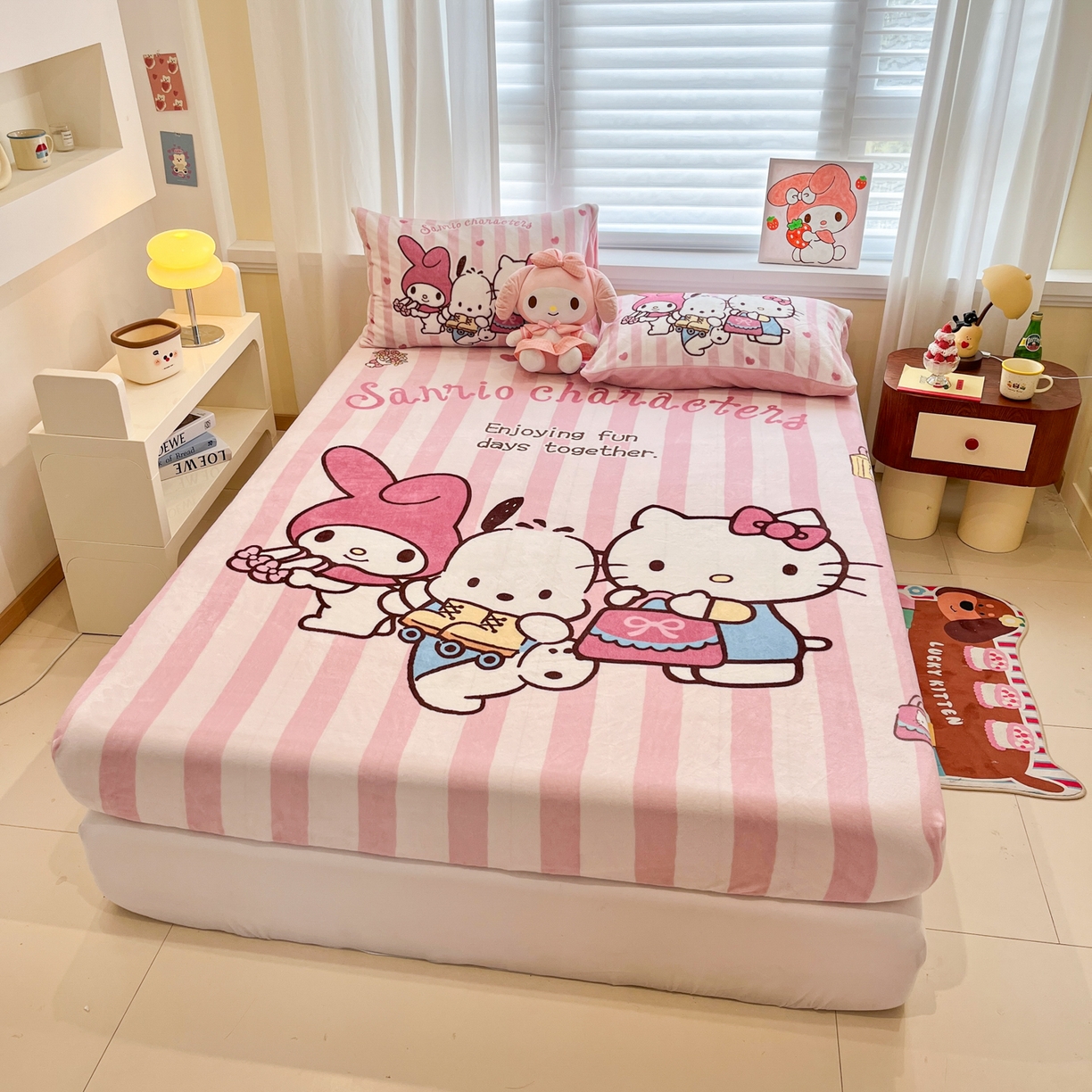 91家纺网 家纺一手货源 找家纺 金爱家 2025新款大版三丽鸥高克重牛奶绒保暖床笠 绒大版单品-购物三小只