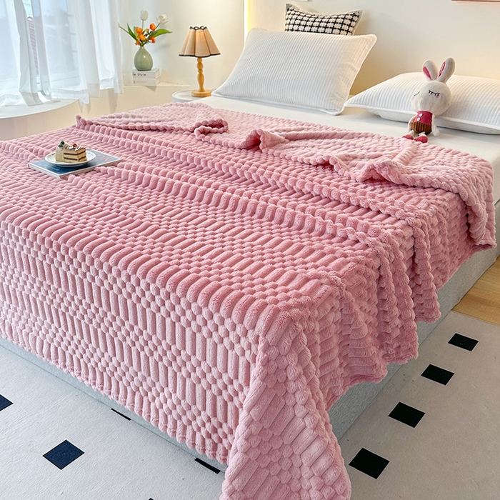 91家纺网 家纺一手货源 找家纺 栩裕纺织 2025春夏新款子母金龟绒毛毯毯子 玫瑰粉