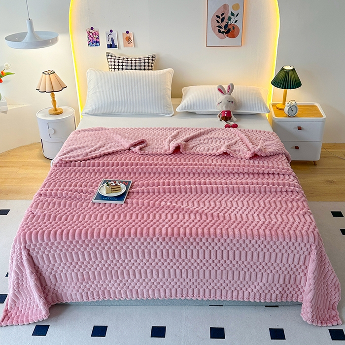 91家纺网 家纺一手货源 找家纺 栩裕纺织 2025春夏新款子母金龟绒毛毯毯子 玫瑰粉