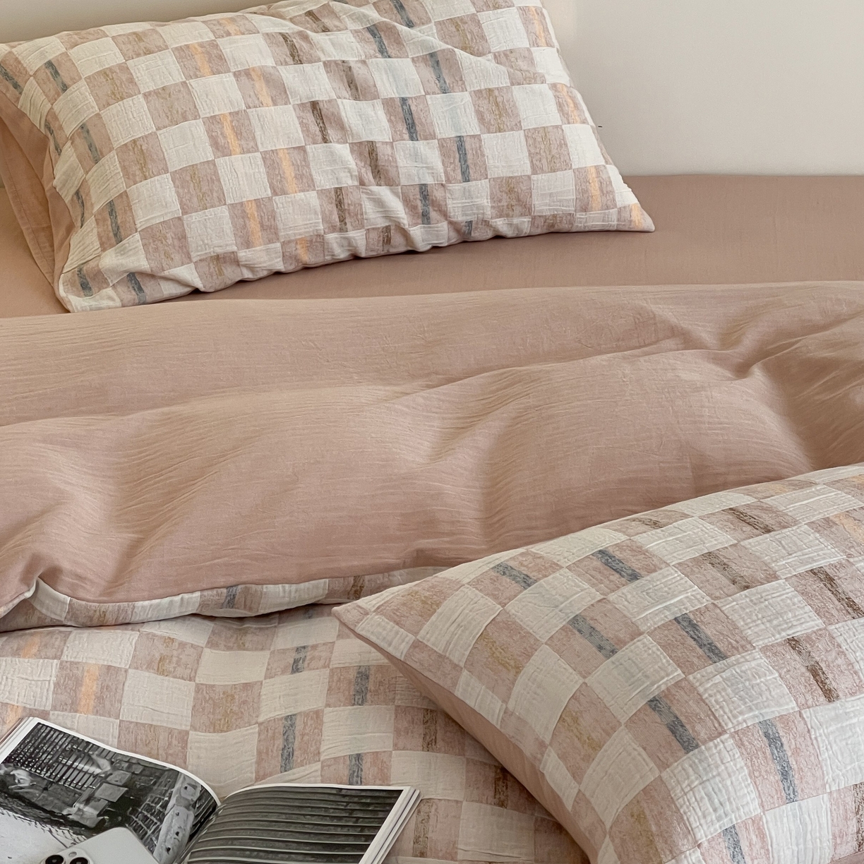 91家纺网 家纺一手货源 找家纺 （总）云上 2025新款三层纱全棉纯棉色织大提花曲奇格子四件套