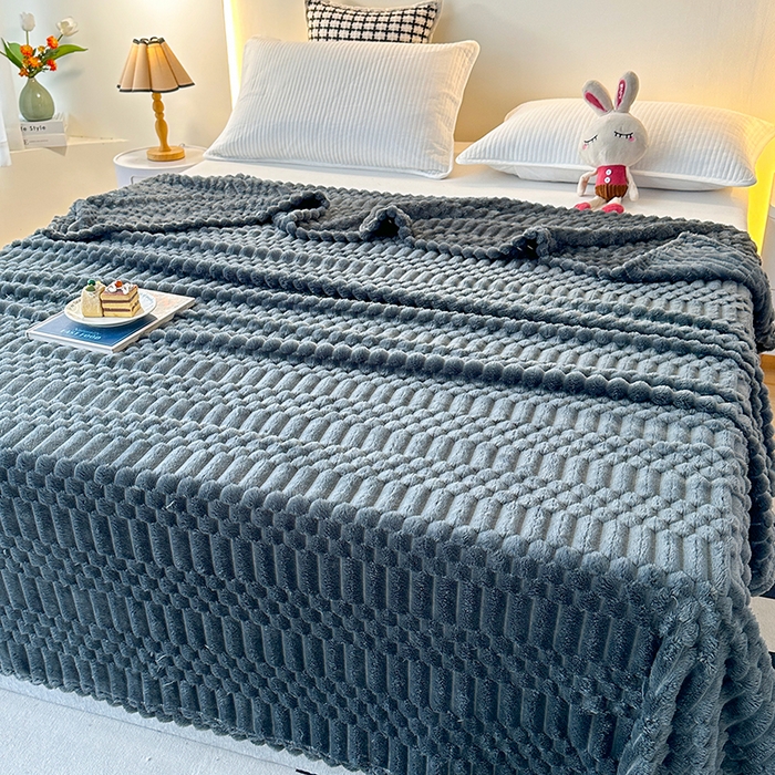 91家纺网 家纺一手货源 找家纺 栩裕纺织 2025春夏新款子母金龟绒毛毯毯子 深灰