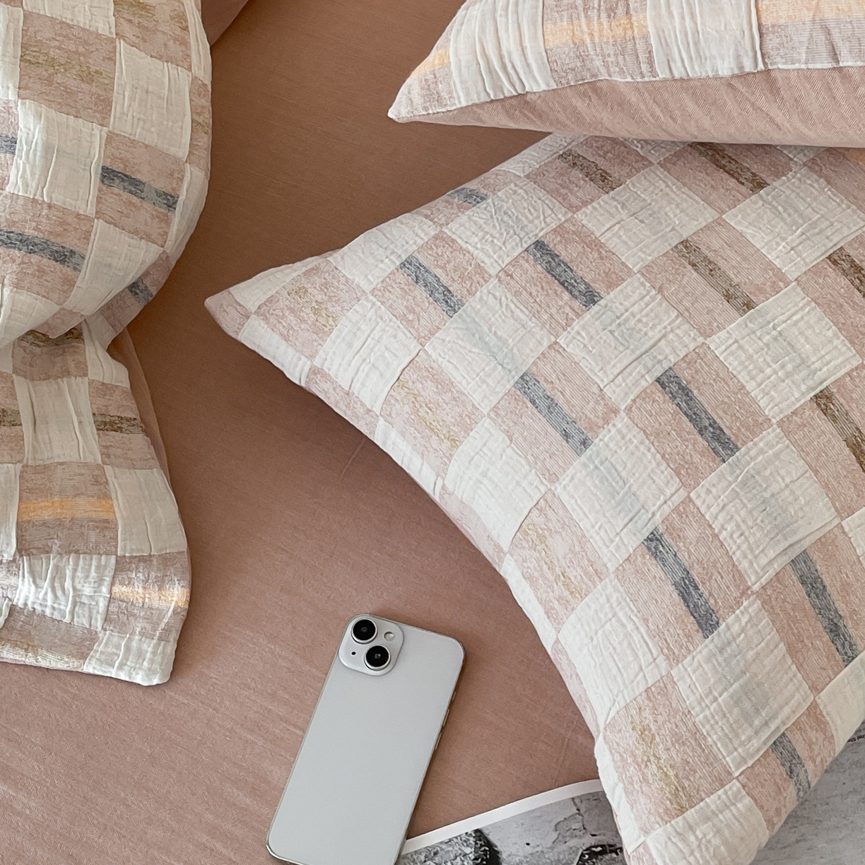 91家纺网 家纺一手货源 找家纺 （总）云上 2025新款三层纱全棉纯棉色织大提花曲奇格子四件套