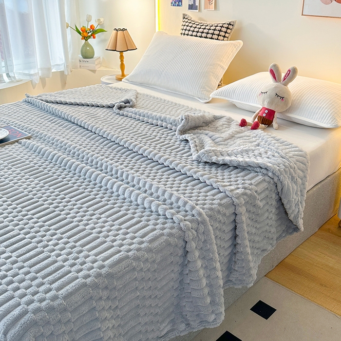 91家纺网 家纺一手货源 找家纺 栩裕纺织 2025春夏新款子母金龟绒毛毯毯子 中灰