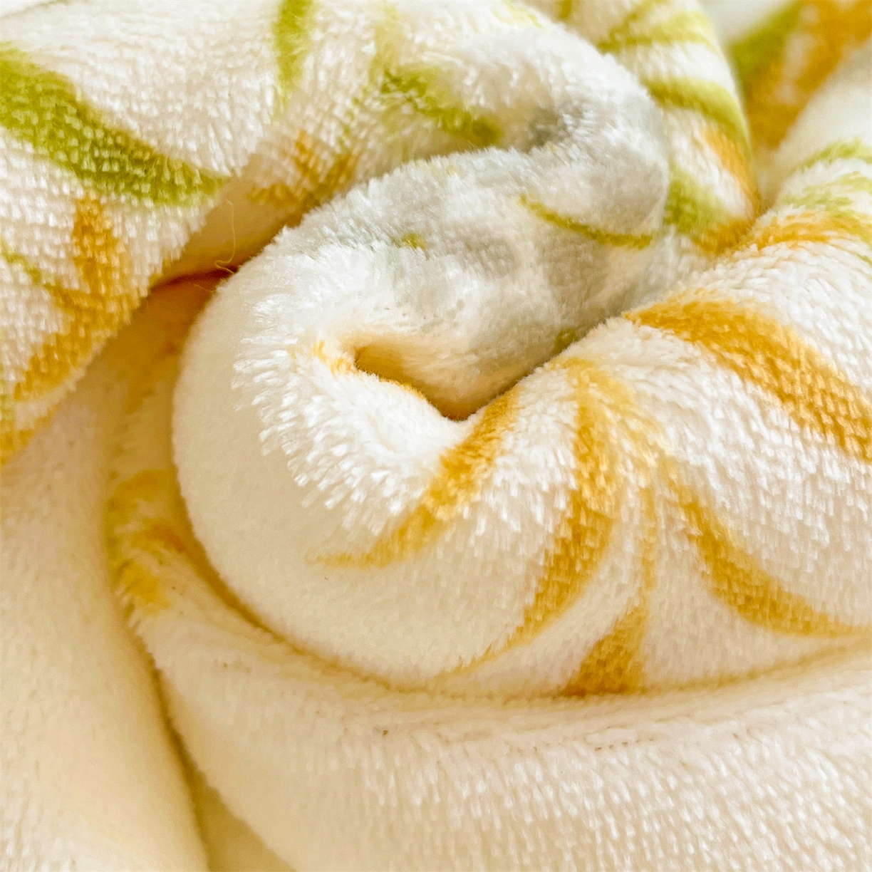 91家纺网 家纺一手货源 找家纺 名兮 2025新款秋冬高克重牛奶绒羊羔绒多功能盖毯 毛毯-仙草