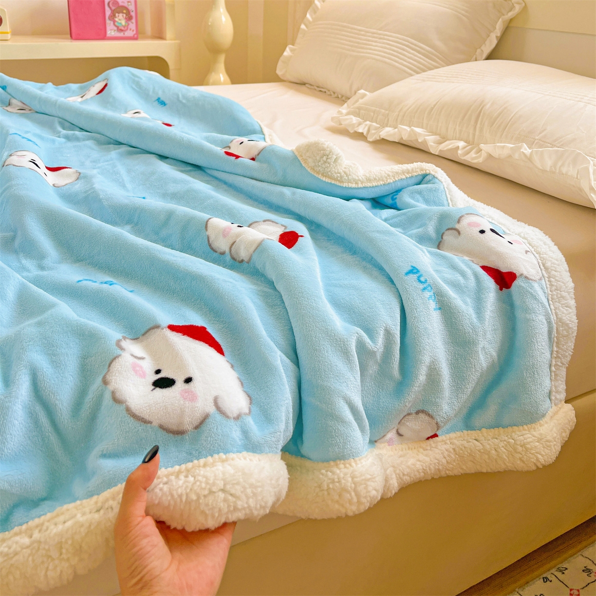 91家纺网 家纺一手货源 找家纺 名兮 2025新款秋冬高克重牛奶绒羊羔绒多功能盖毯 毛毯-小红帽