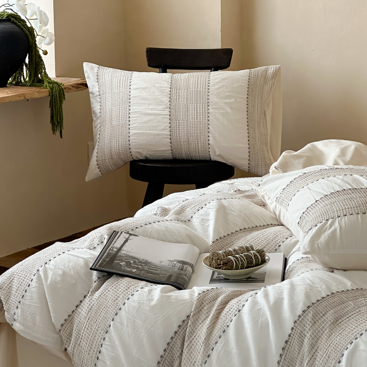 91家纺网 家纺一手货源 找家纺 云上 2025新款法式全棉纯棉串绳华夫格四件套 串绳-米白